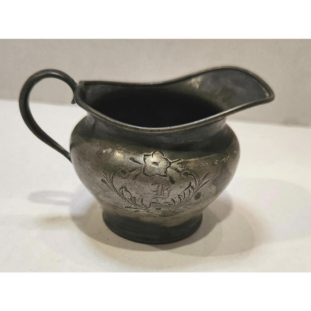 Vintage The Middletown Plate Co. Silver Plated Creamer ~ # 731 USA ~ Aged Patina